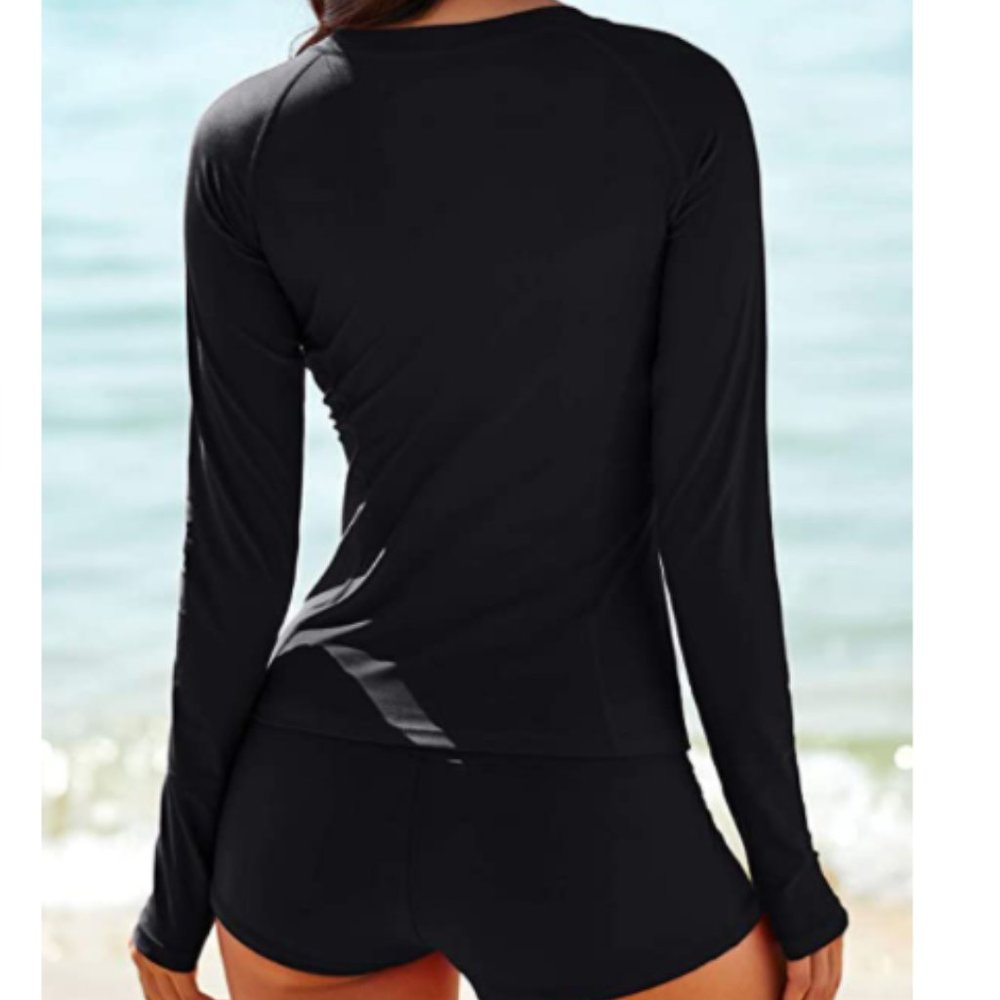 Relaxing Two Piece Rash Guard Long Sleeve Swimsuit - Picture 4 of 5